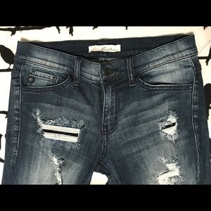 Kancan distressed skinny jeans size 27
